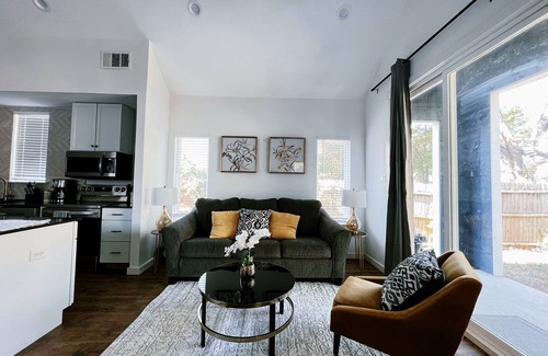 South Dallas - Fair Park House | Modern Oasis- Walk t State Fair | Near Deep Ellum