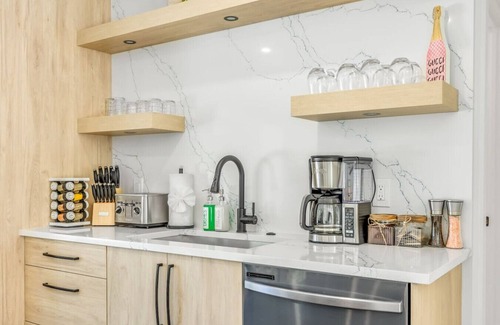 Deerfield Beach House | Modern Oasis with Tiki Hut & Private Heated Pool