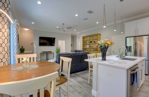Fellowship House | Modern Ocala Townhome Near Golf Club & WEC!