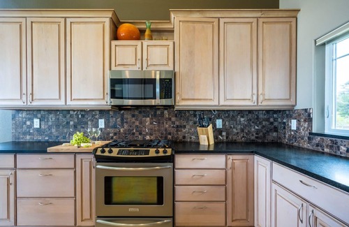 Waldport House | Modern Ocean Front Home on a Sandy Beach! Hot Tub & Game Room!