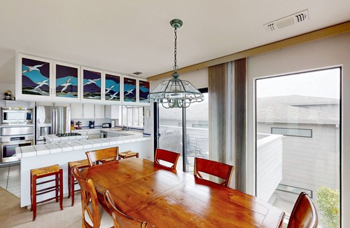 Bodega Bay House | Modern Ocean-View Dream w/Chefs Kitchen, Patio & Balcony - Walk to Beach