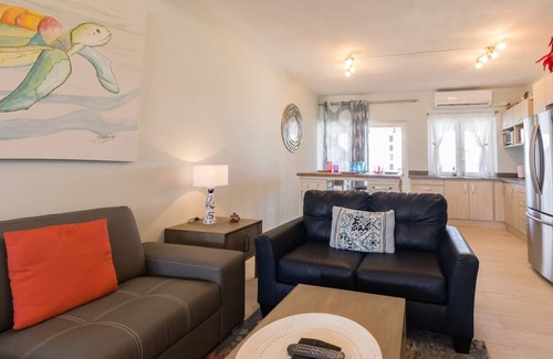 Savaneta Ski Chalet | Modern Oceanfront Aruba Chalet w spectacular view