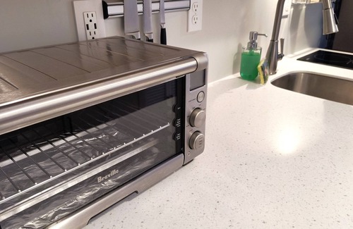 Warren Condo | Modern Open-Concept Retreat w/Luxe King Bed Minutes2Sugarbush & Fido Stays Free!