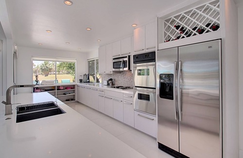 Indian Canyon House | Modern Palm Springs Golf Course Property, 3 bedrooms,sleeps 6,pool/jacuzzi