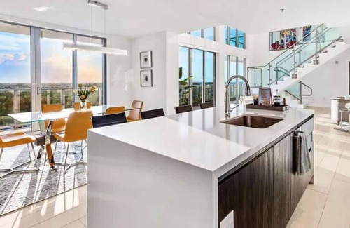Central Fort Lauderdale Apartment | Modern Penthouse Loft with Skyline Views