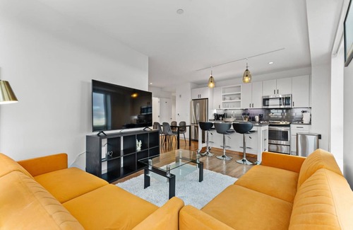 Jamaica Plain Apartment | Modern Penthouse 2BR 2BA Stunning Lake Views