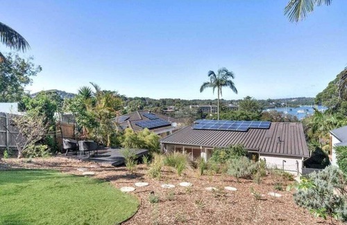 Newport House | Modern Pittwater home with all the creature comforts