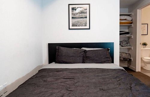 Salt Lake City Apartment | ✭Modern Place ✭ Great Location ✭ Gym, Pool, +More✭