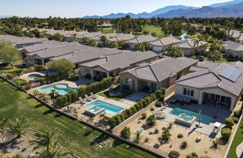 Palm Springs Villa | Modern Private Pool Villa in Golf Course Community w/Country Club