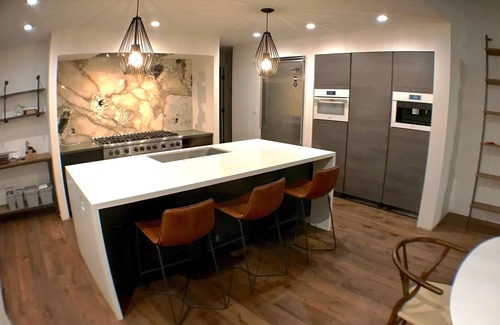 Covenant House | *MODERN RANCH LUXURY* - POOL and BEACH - *Encinitas - Del Mar Track*