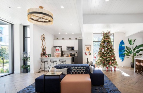 South Redondo Apartment | Modern Redondo Beach 1BR w/Pool, Gym & W/D, walk to Beach, by Blueground
