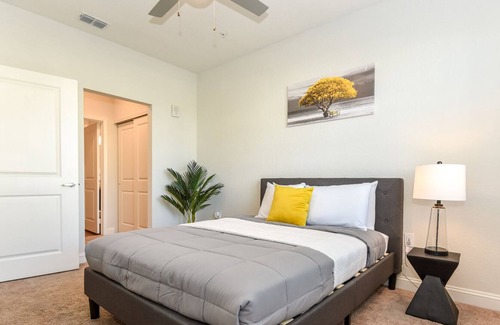 Daytona Beach Condo | Modern & Relaxing 2BR/2BA Condo