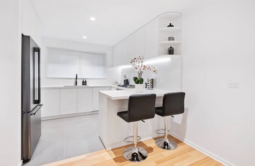 Safety Beach House | Modern&Relaxing Home in a Prime Beachside Location*