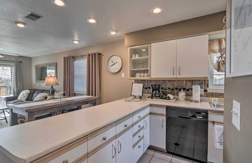 Branson Condo | Modern Resort Condo ~ 3 Mi to Branson Landing