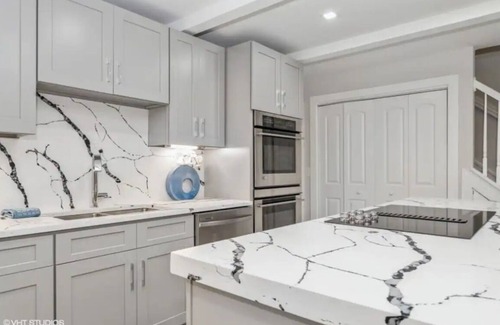 Chastain Park House | Modern Retreat in Buckhead next to Golf and Parkn