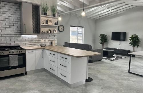 Jeffreys Bay House | Modern Retreat in Jeffreys Bay