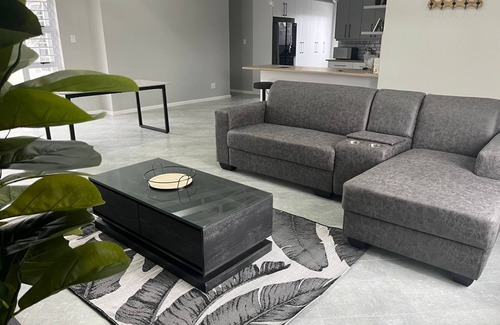 Jeffreys Bay House | Modern Retreat in Jeffreys Bay