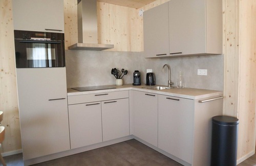 's-Gravenzande House | Modern Retreat Near Beach