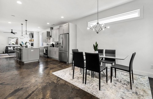 Atlanta House | Modern Retreat, nestled in the midst of West Midtown