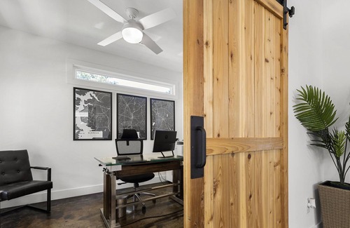 Atlanta House | Modern Retreat, nestled in the midst of West Midtown