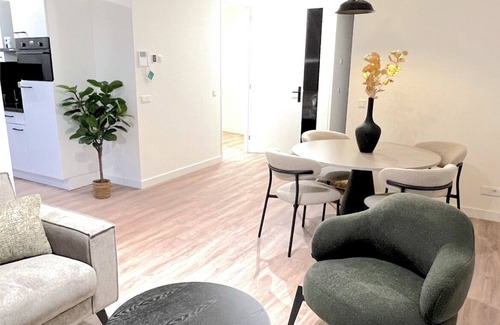 Goirle Apartment | Modern retreat with parking, high-speed WiFi, and cozy interiors near local dining.