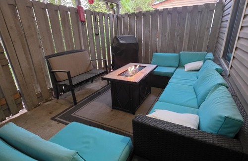 High Point Condo | Modern/Retro 1br Condo by Exceptional Stays