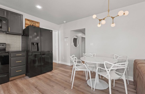 Wrightsville Cottage | Modern River Cottage with Amazing River and Marina Views
