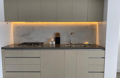 West End Apartment | Modern Riverside Oasis - Gym Pool WiFi & Parking