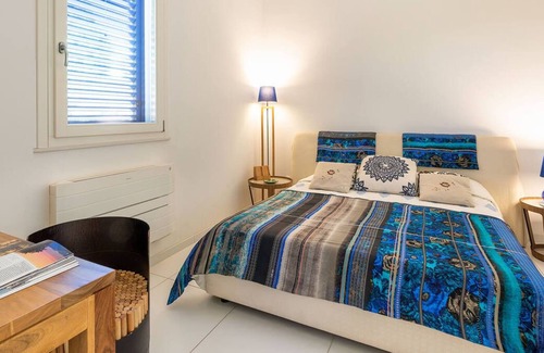 Eastern Sicily Villa | Modern romantic villa near the sea