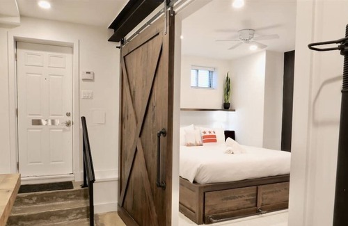 Cardozo Apartment | Modern Rustic Industrial Apt - Amazing Location!