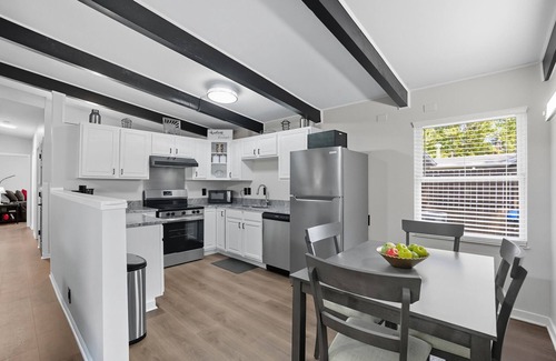 Columbus House | Modern Rustic Retreat | 5 Min to Airport