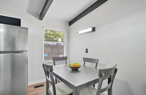 Columbus House | Modern Rustic Retreat | 5 Min to Airport