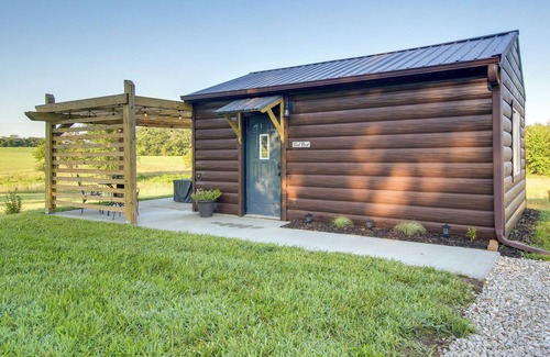 Bevier Apartment | Modern-Rustic Studio Near Long Branch State Park!