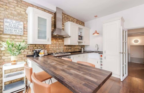 Vauxhall Apartment | Modern & Scandi-style 2bed facing Vauxhall Park