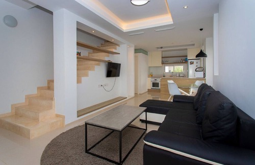 Quesada House | MODERN SEMI-DETACHED HOLIDAY HOME IN GATED COMMUNITY