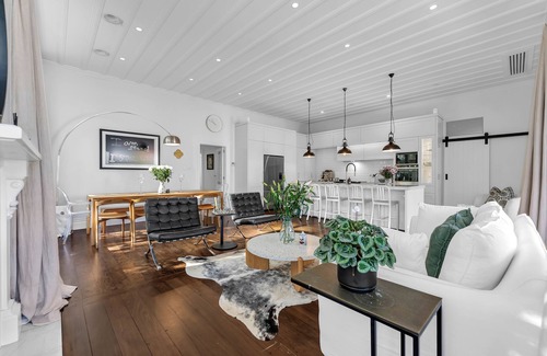 Mount Eden House | Modern Serenity on Disraeli Street