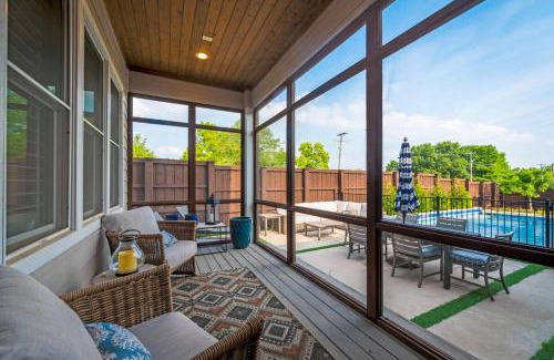 Lower Greenville House | Modern Serenity