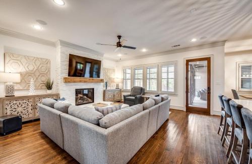 Lower Greenville House | Modern Serenity