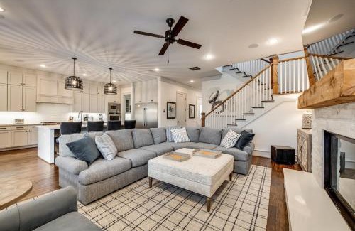 Lower Greenville House | Modern Serenity