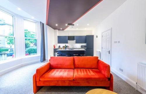Bristol Apartment | Modern Silverstone with FREE PARKING by Prescott Apartments