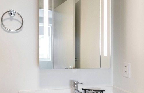 MIT Apartment | Modern & Sleek One-Bedroom in Kendall Square
