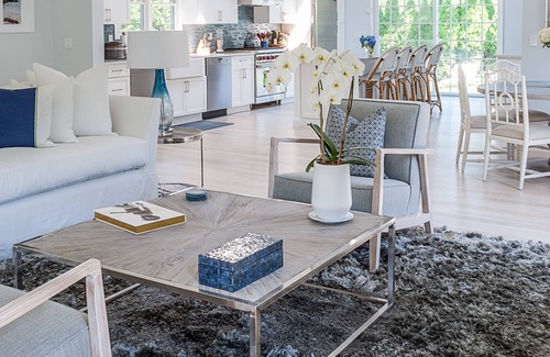 Village of Southampton House | Modern Southampton Village Home with Heated Pool