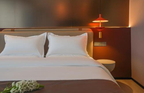 Feishajiao Apartment | Modern Space Hotel-Guangzhou Nansha Wanda Plaza near Line4 STN&Line18 STN-Reputation Preferred