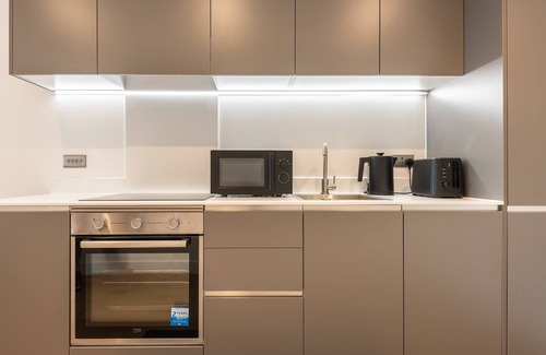 Leeds Apartment | Modern & Spacious 1 Bedroom Apartment in Leeds