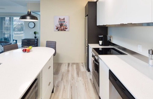 Cultural District Condo | ★ Modern Spacious 2BR Condo Downtown | Free Parking