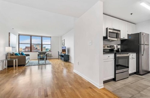 Hoboken Apartment | Modern & Spacious 2BR | Kitchen & Laundry | Perfect for Medical | Hoboken