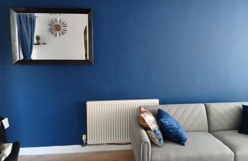 Bracknell Apartment | Modern & Spacious 3BR House Bracknell - Berkshire