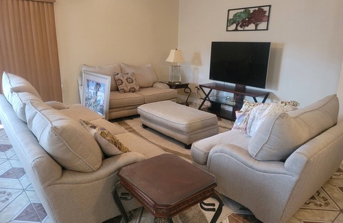 Rancho Sahuarita House | Modern & Spacious 4 bedroom, 2 Bathroom home