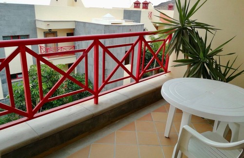 Morro Jable Apartment | MODERN SPACIOUS APT WITH SEA VIEWS + AMAZING PRIVATE ROOF TERRACE/BBQ FREE WiFi