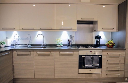 Brent Apartment | Modern & Spacious Ground Floor 2 Bed/2 Bath Apartment